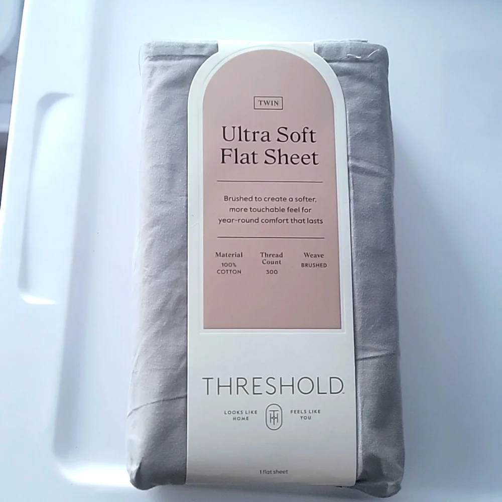 Threshold Twin 300 Thread Count Ultra Soft Flat Sheet Gray